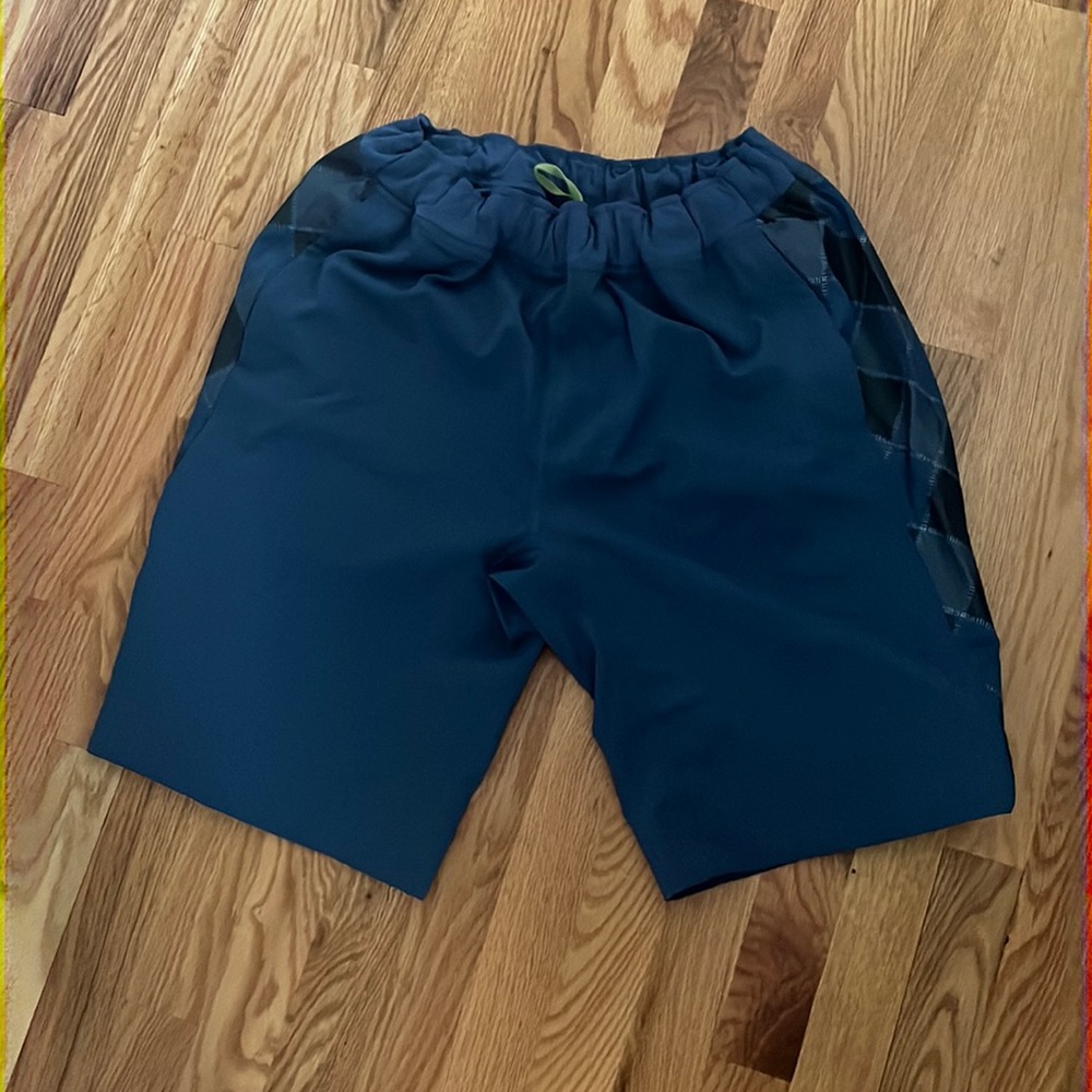 Lululemon Athletic Shorts XL